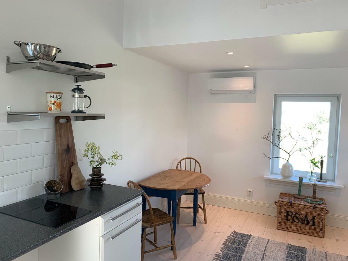 Station Bed And Kitchen Guesthouse Varberg Exterior photo